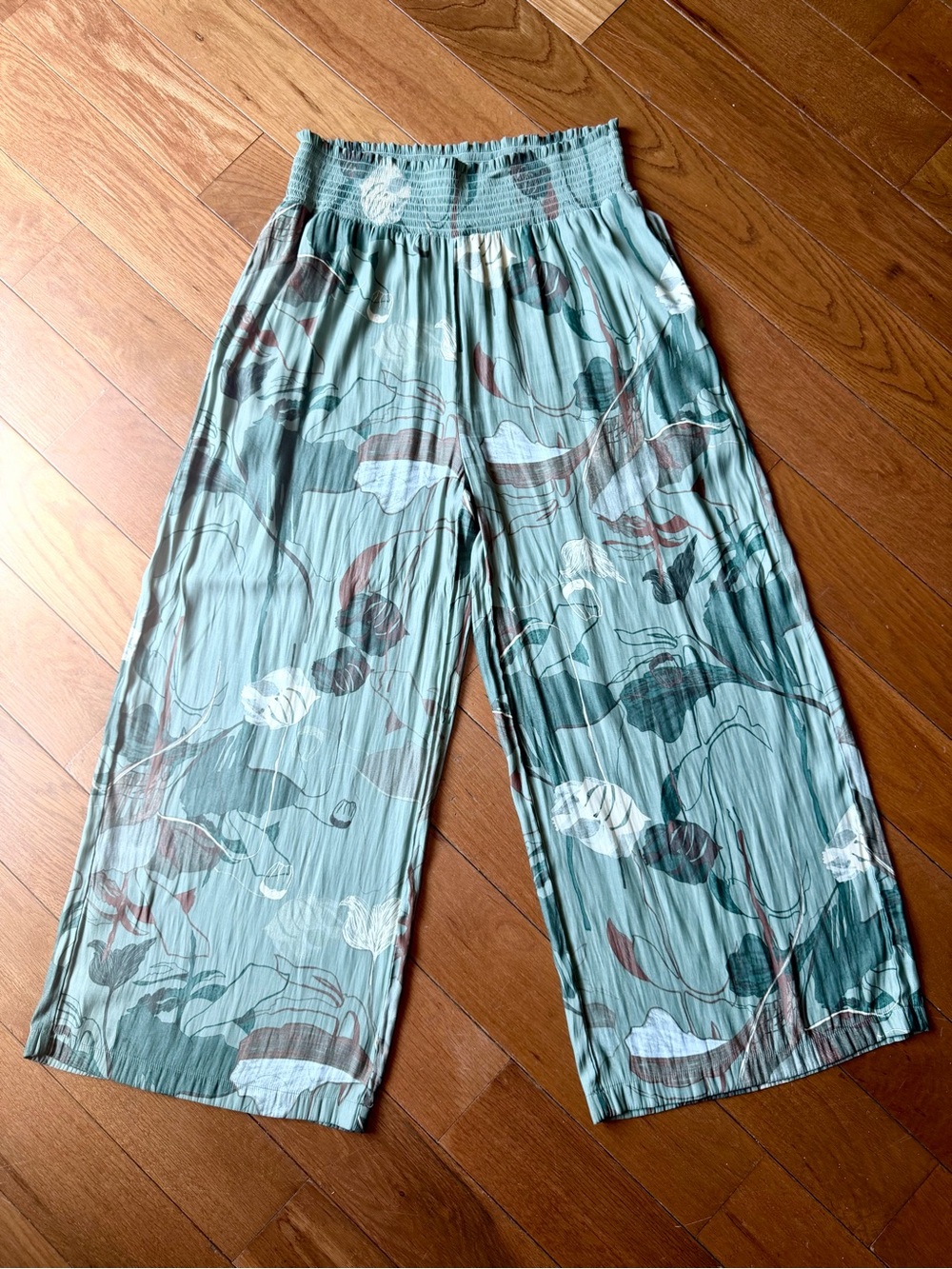 Grade & Gather Sage Green Abstract Floral Wide Leg Pants L